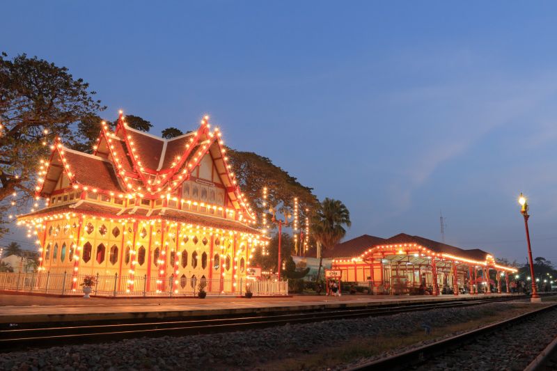 Christmas Decor Installation